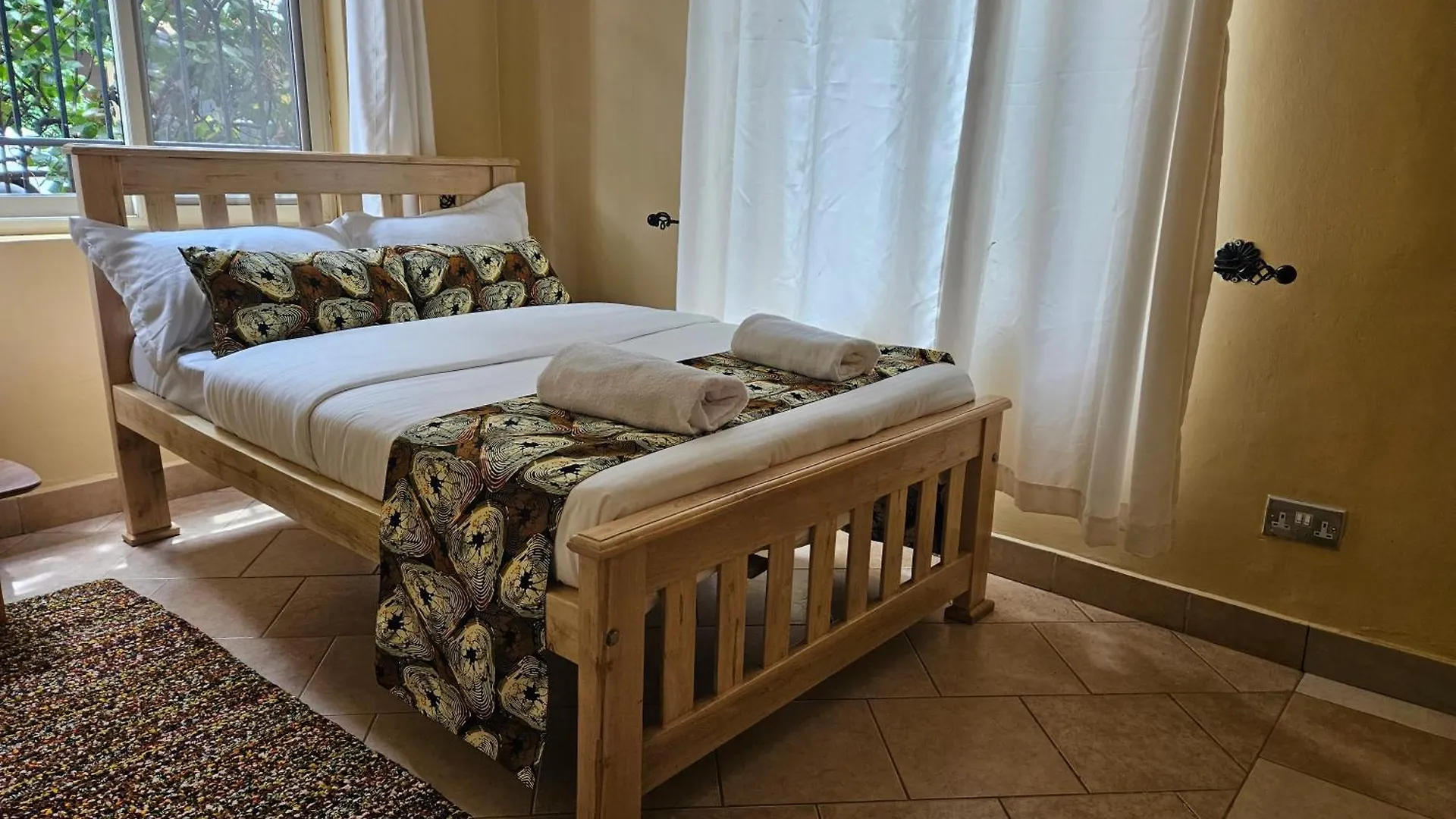 Cosy, Private And Modern Villa Kampala